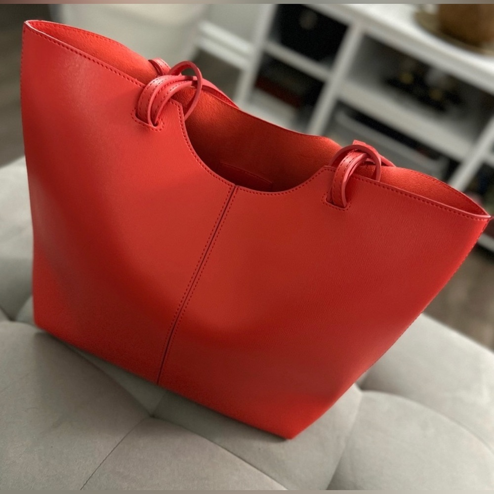 NEIMAN MARCUS Vegan faux leather bright red 2 handle beach tote shoulder handbag